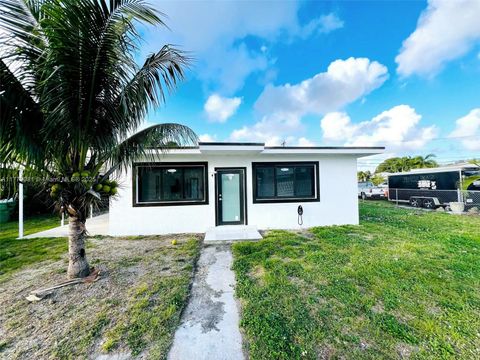 10215 SW 172nd St Miami FL 33157