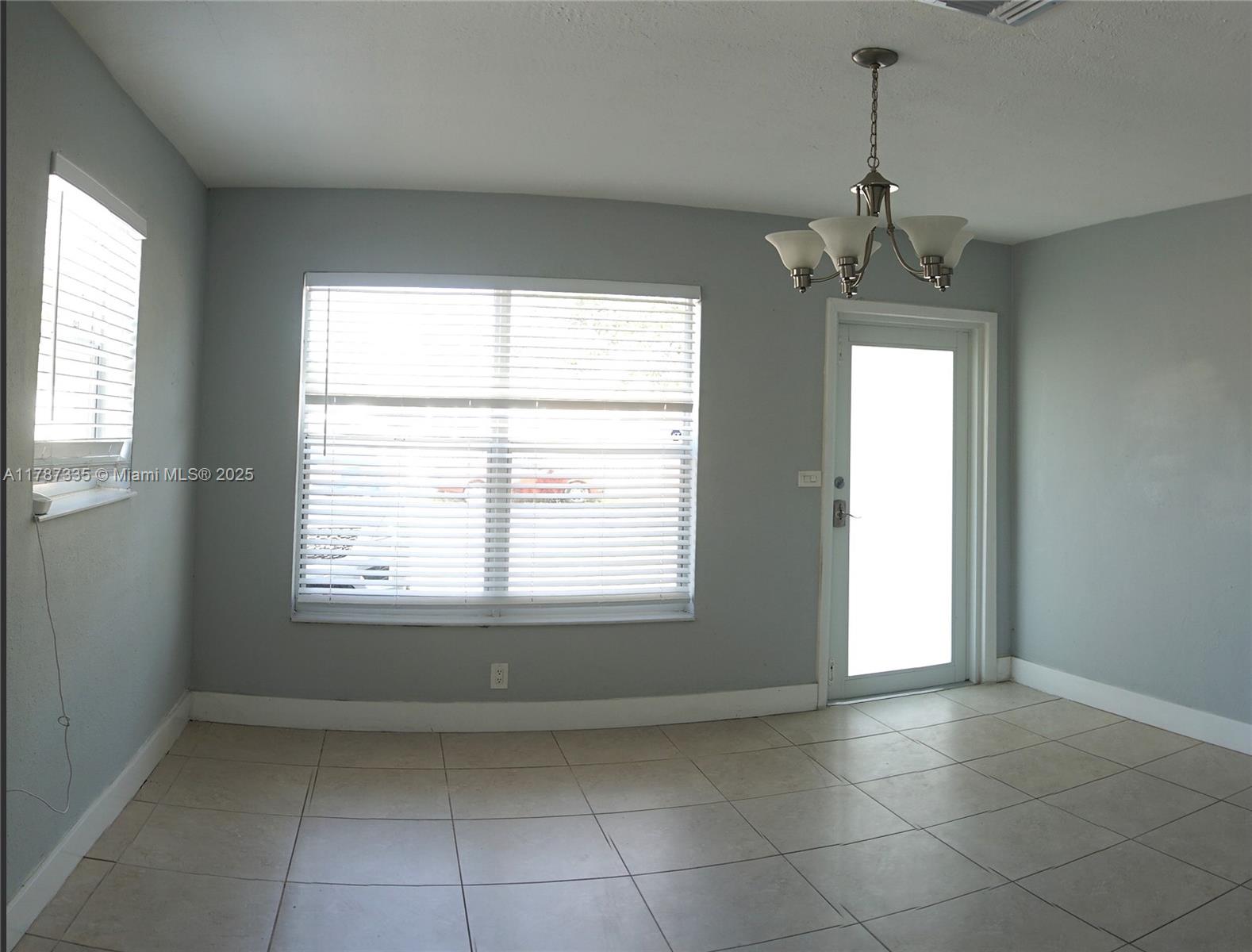 800 N 69th Ave
