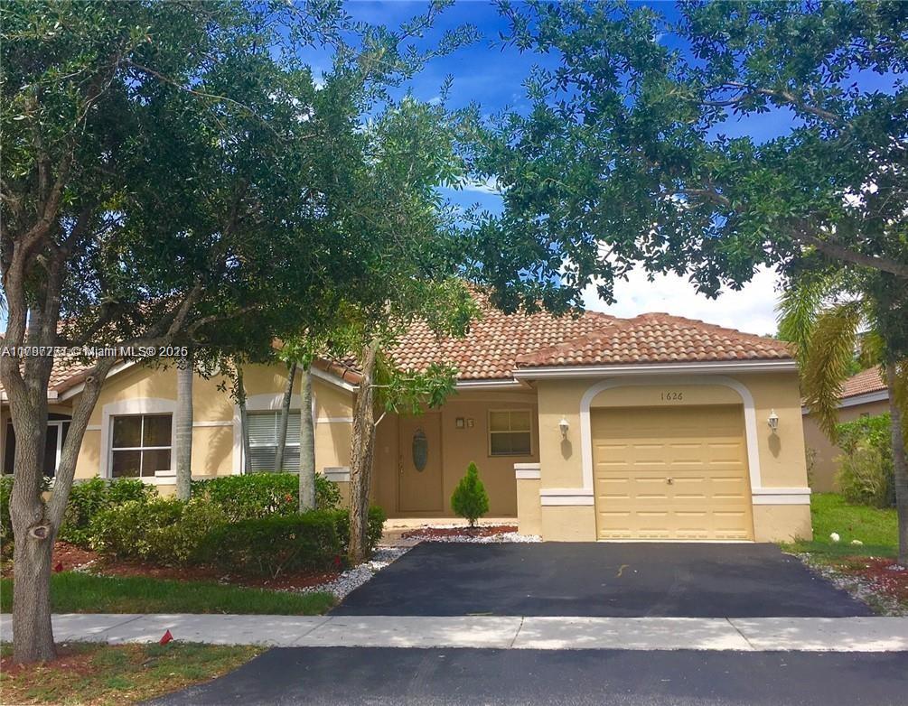 Rental Property at 1626 Orion Ln, Weston, Broward County, Florida - Bedrooms: 3 
Bathrooms: 2  - $3,600 MO.