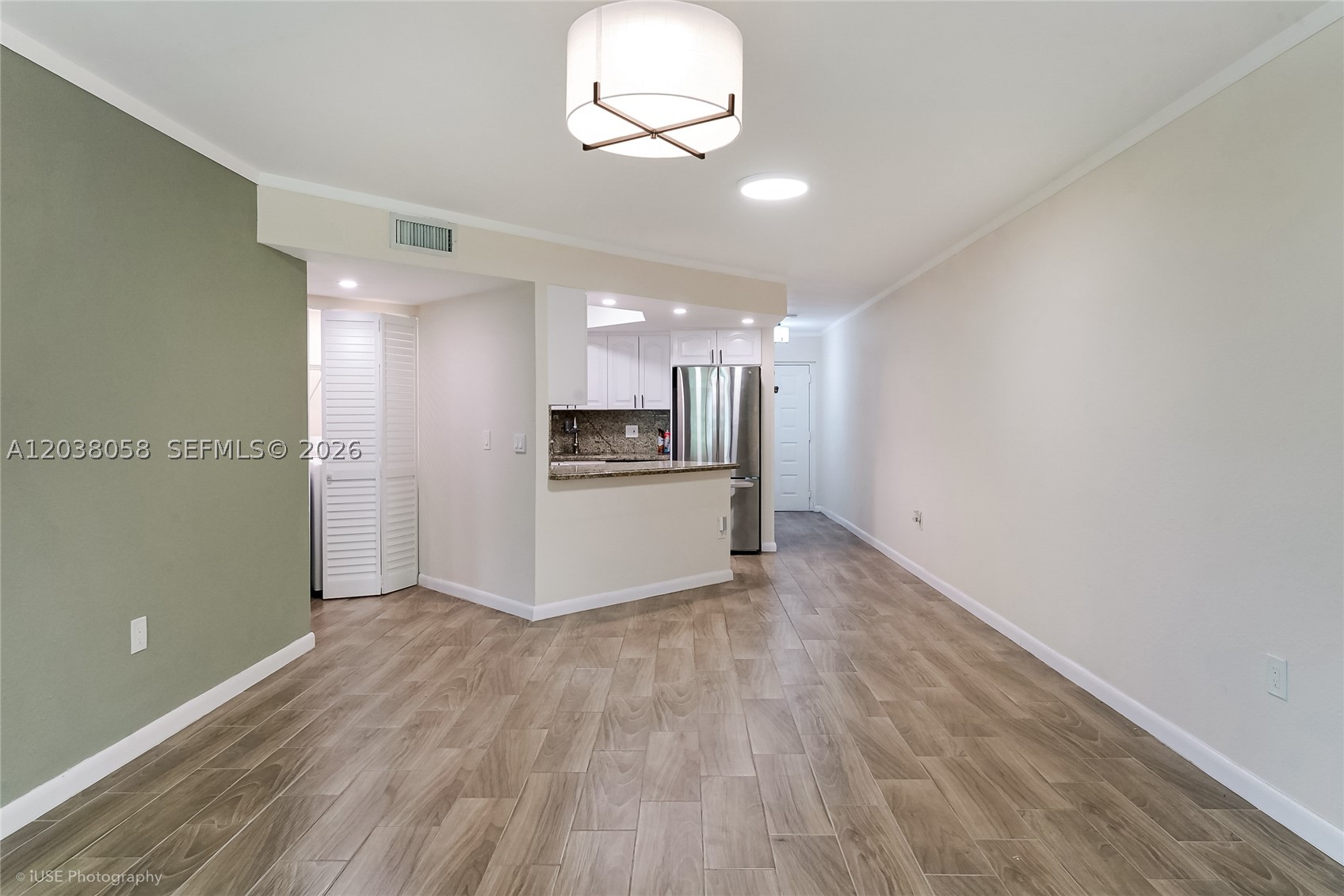 8205 Lake Dr 103