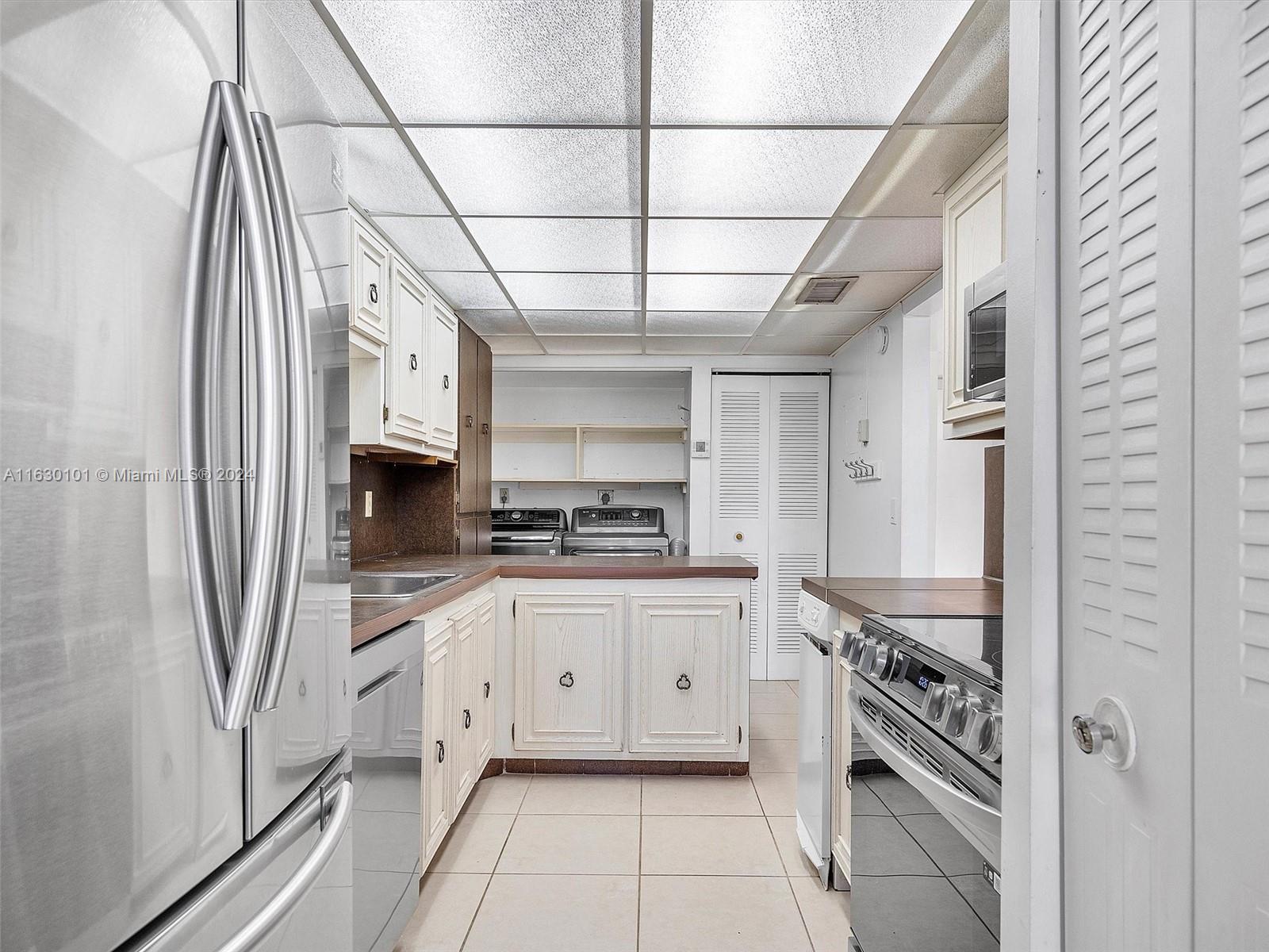 MAJESTIC VIEW CONDO - Residential