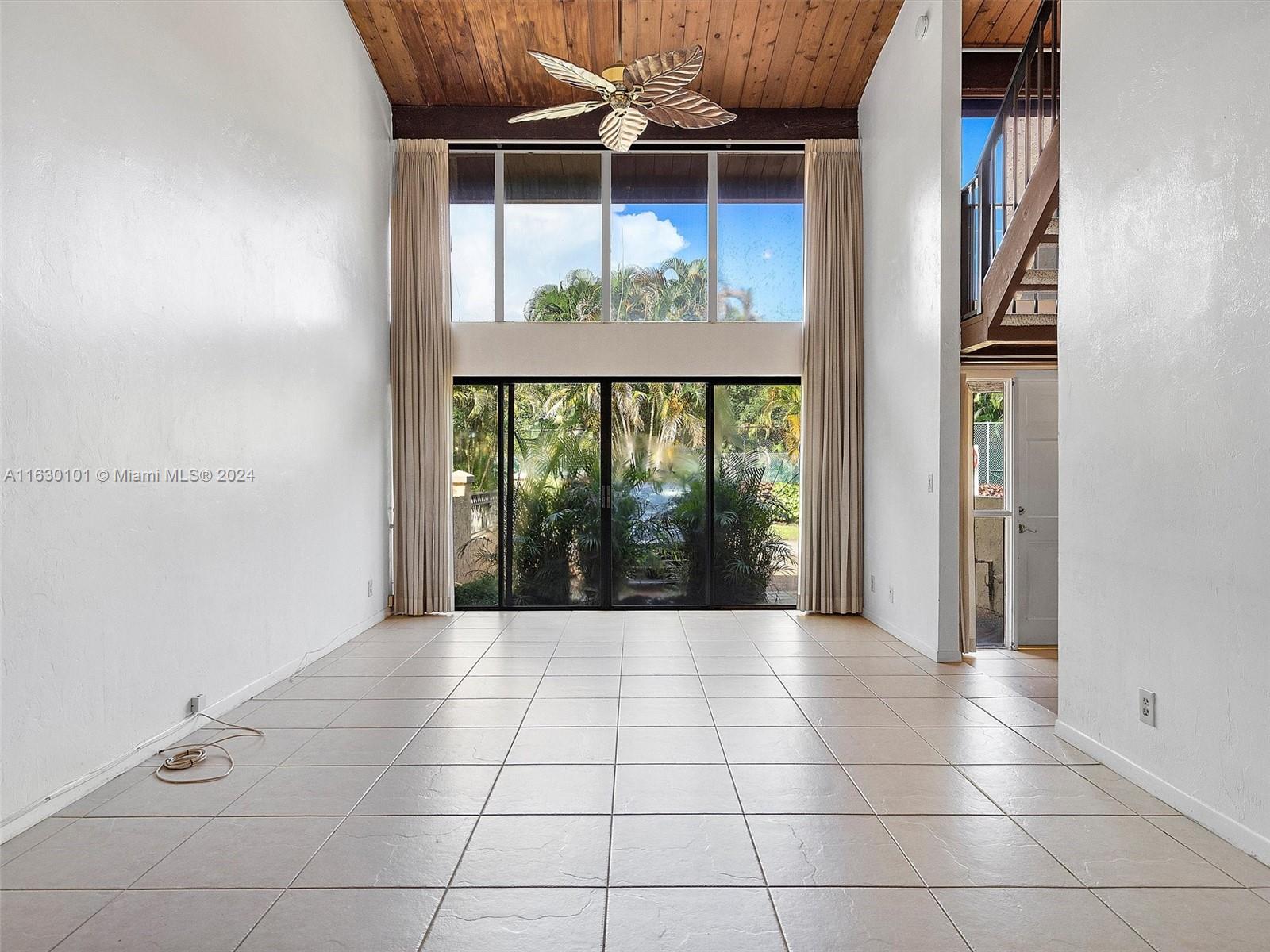 MAJESTIC VIEW CONDO - Residential