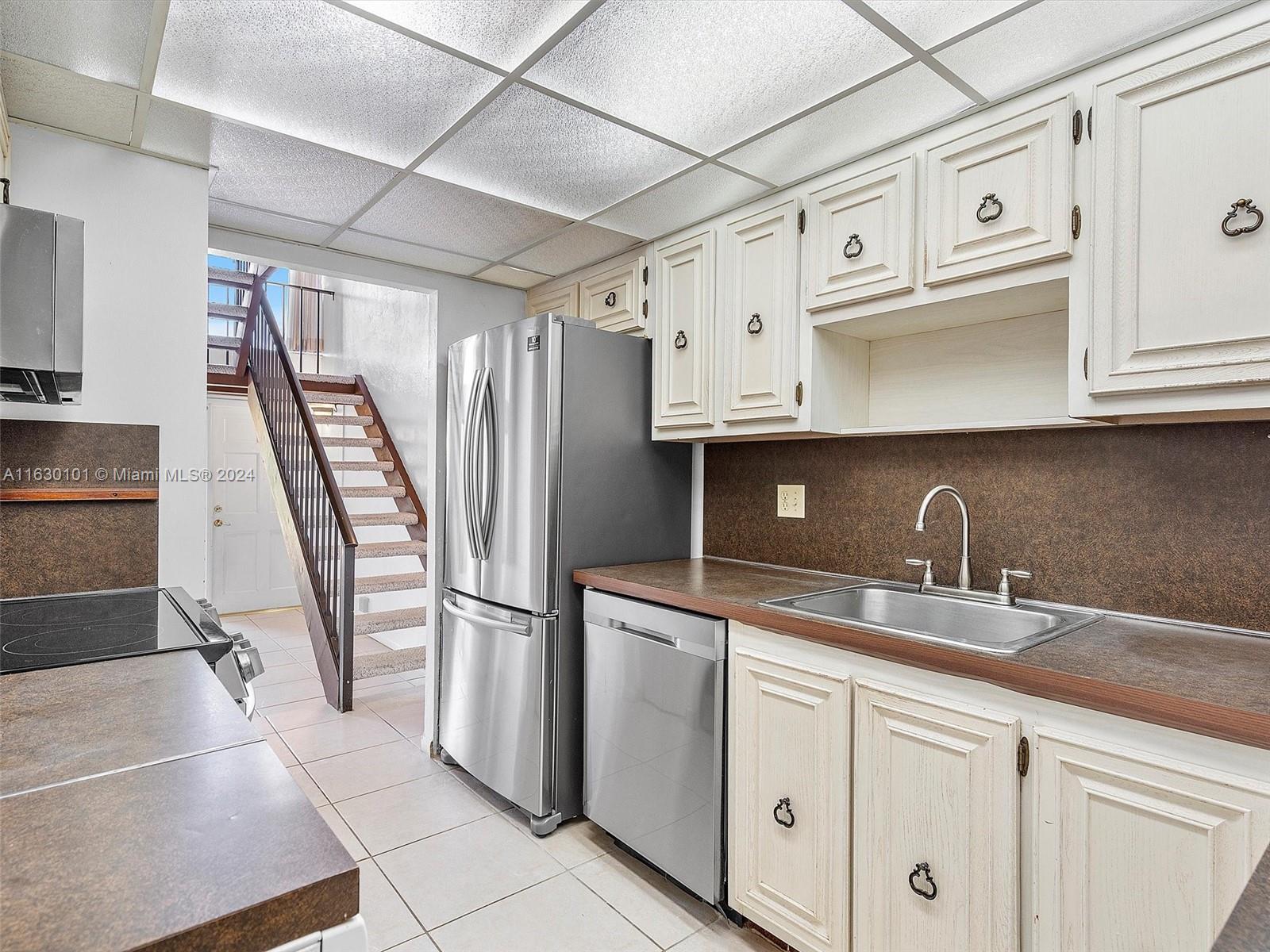 MAJESTIC VIEW CONDO - Residential