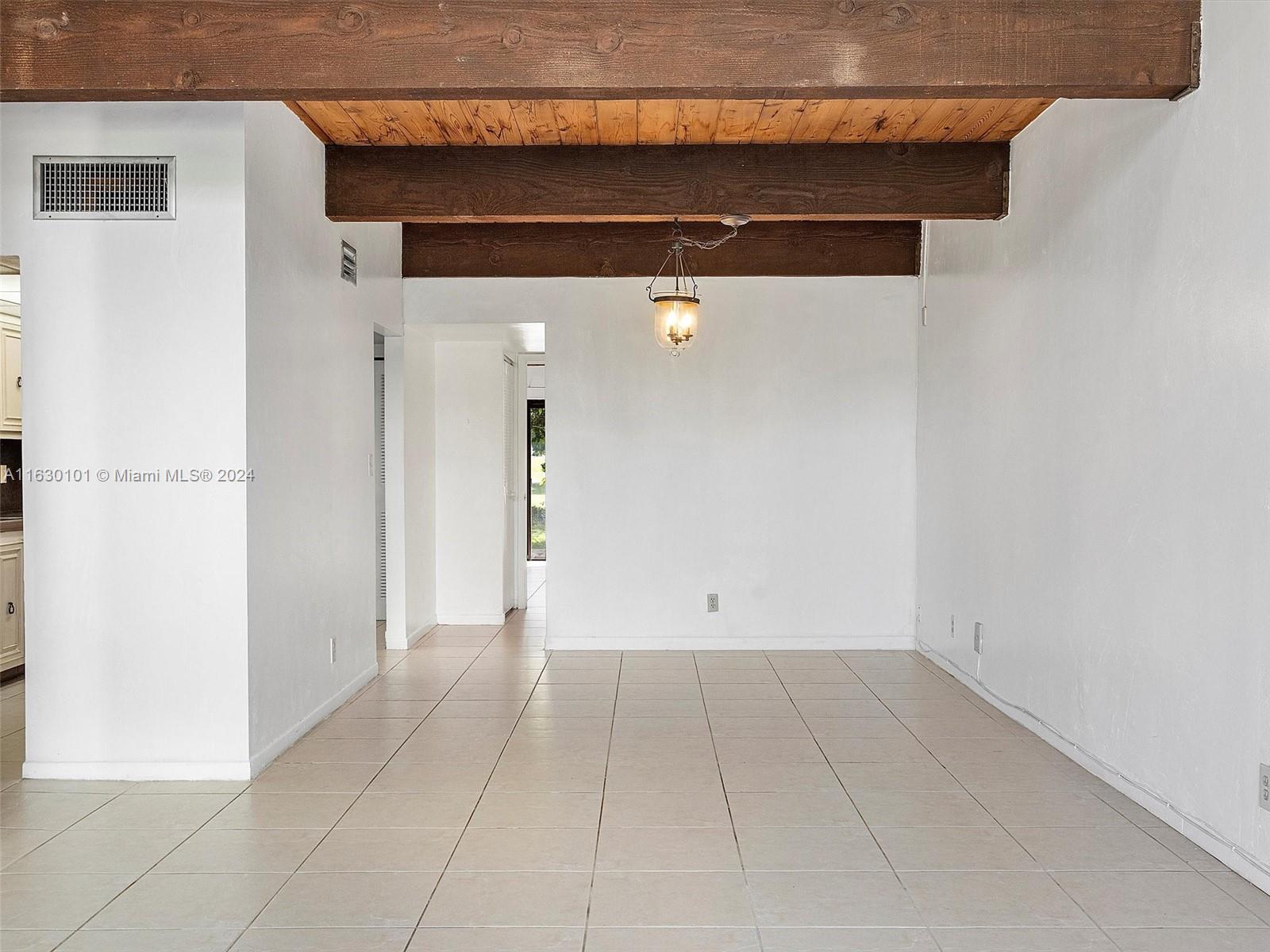 MAJESTIC VIEW CONDO - Residential