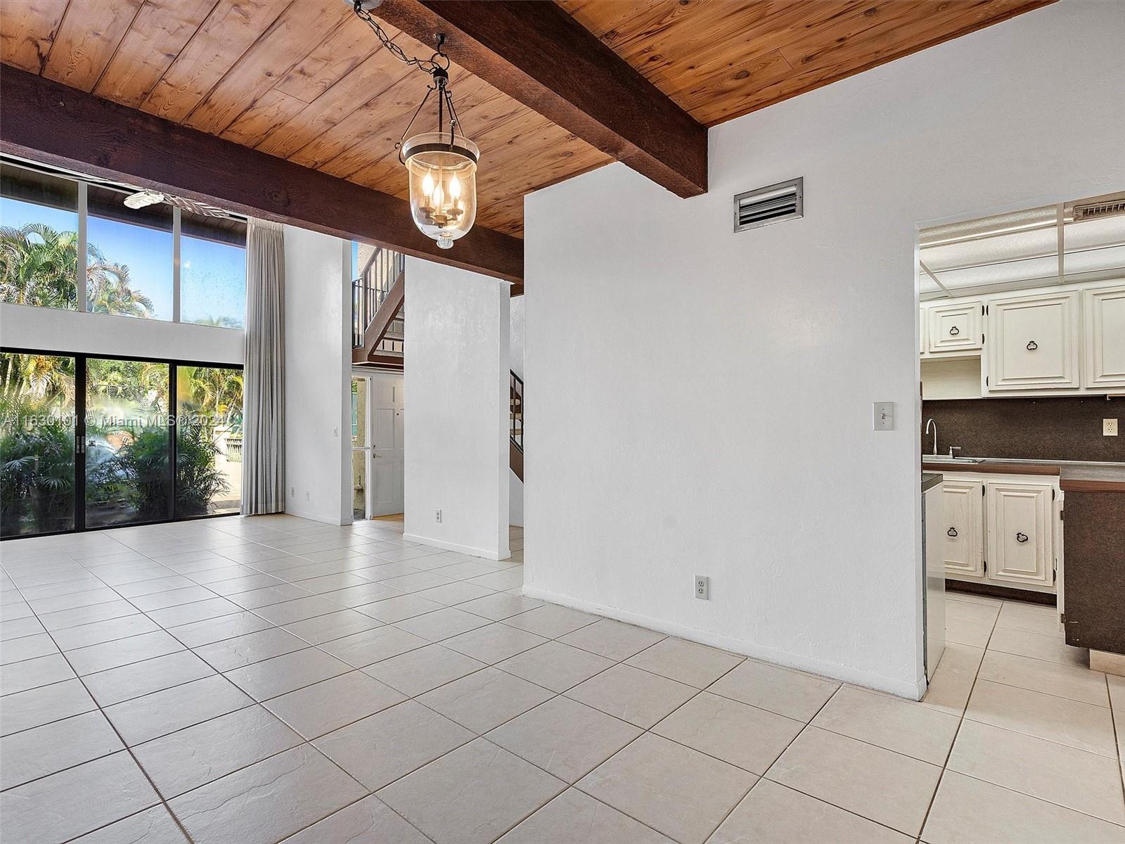 MAJESTIC VIEW CONDO - Residential