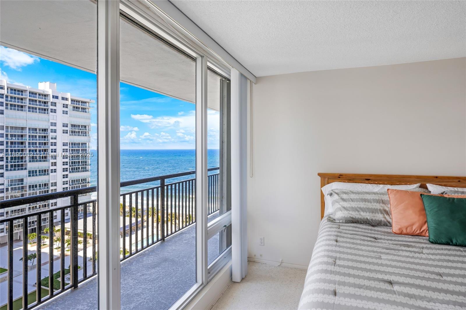 PLAZA SOUTH CONDO - Residential Lease