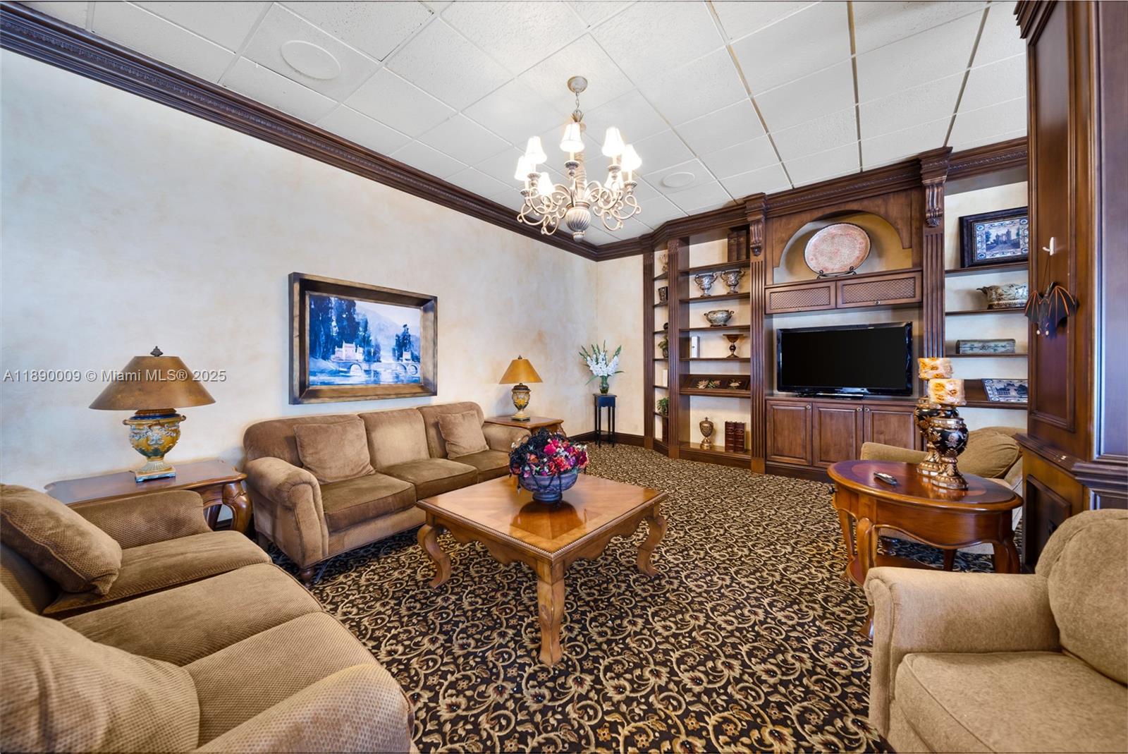 PLAZA SOUTH CONDO - Residential Lease