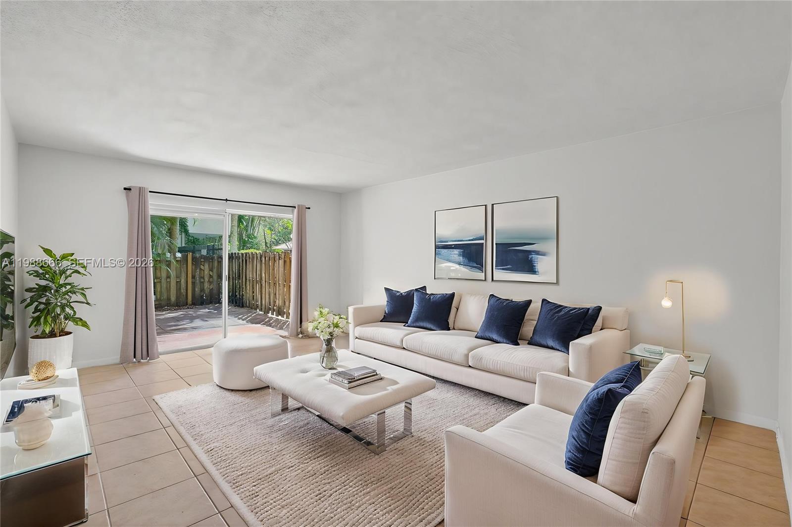 6904 N Kendall Dr F104