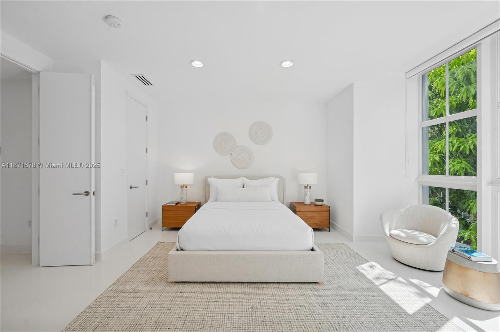 AQUA AT ALLISON ISLAND - Residential
