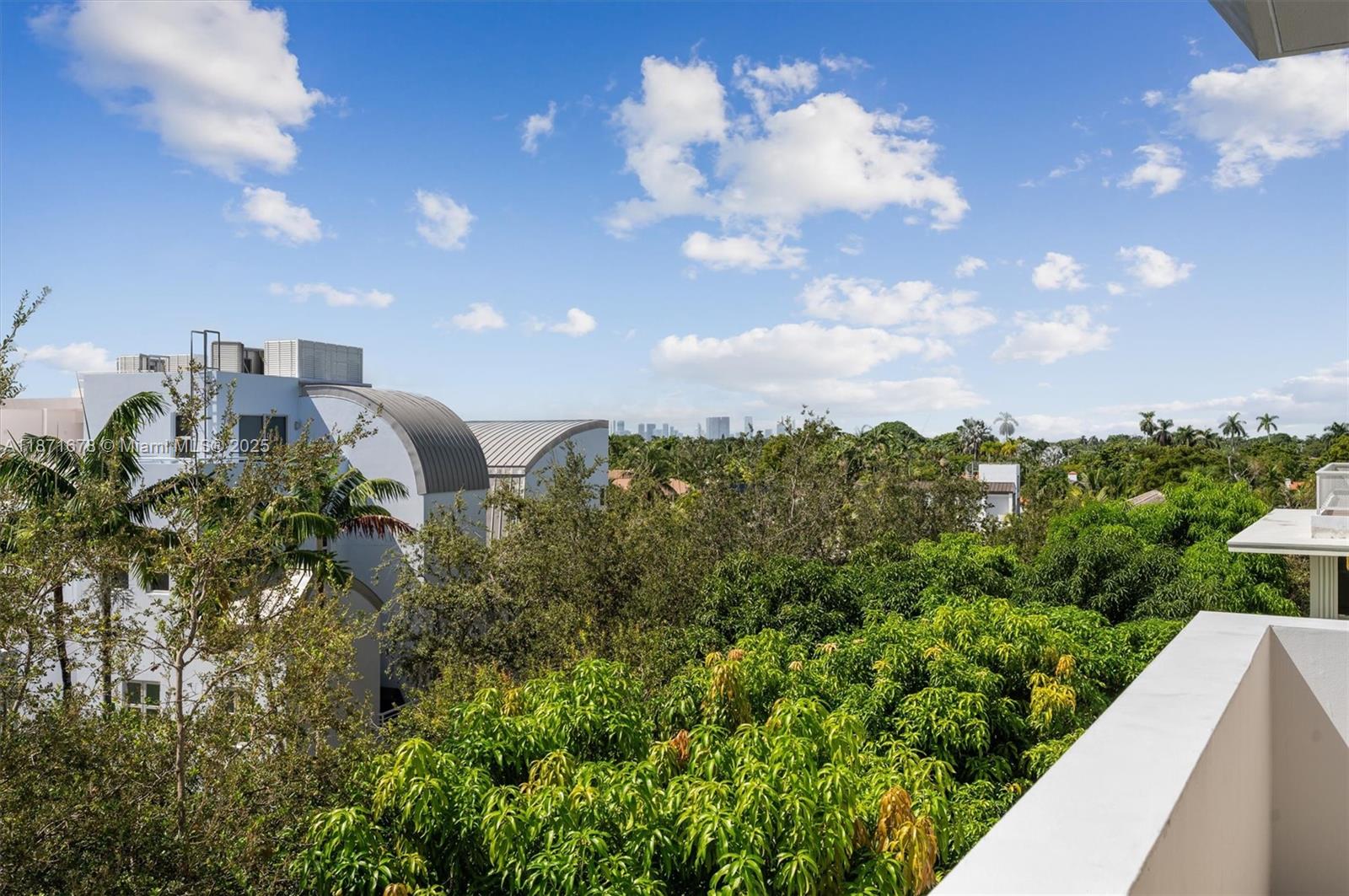 AQUA AT ALLISON ISLAND - Residential