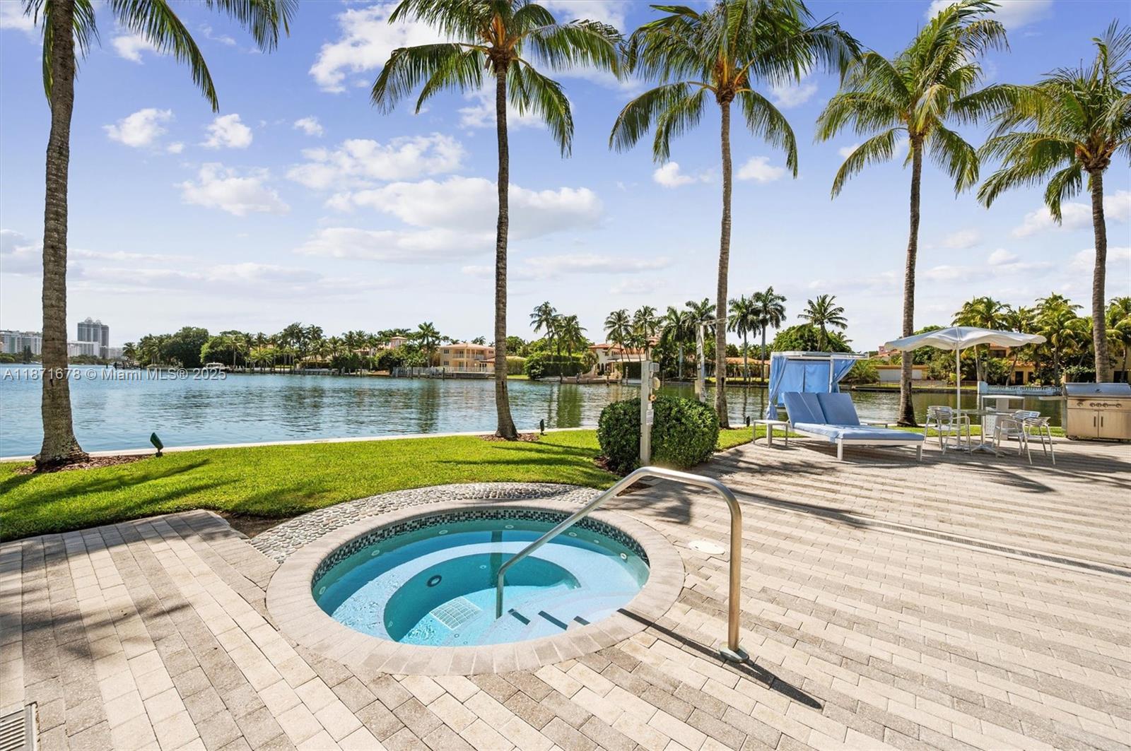 AQUA AT ALLISON ISLAND - Residential