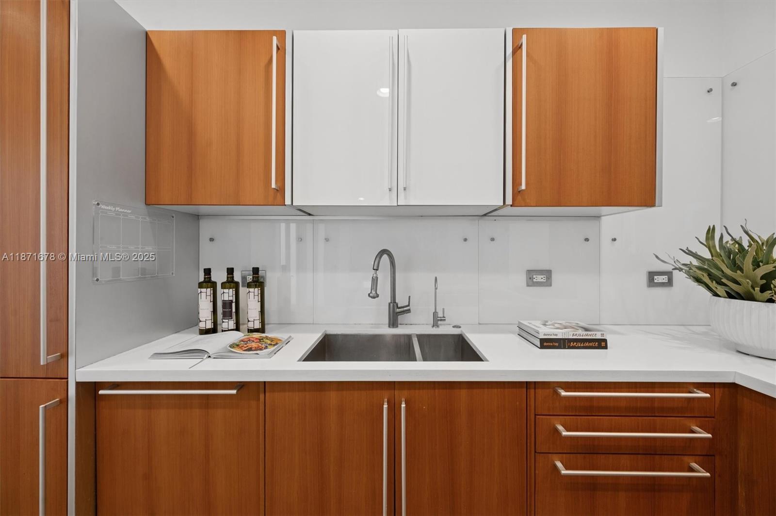 AQUA AT ALLISON ISLAND - Residential