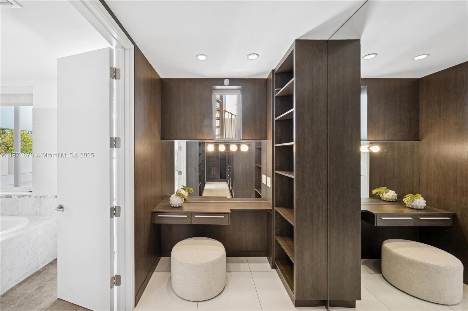 AQUA AT ALLISON ISLAND - Residential