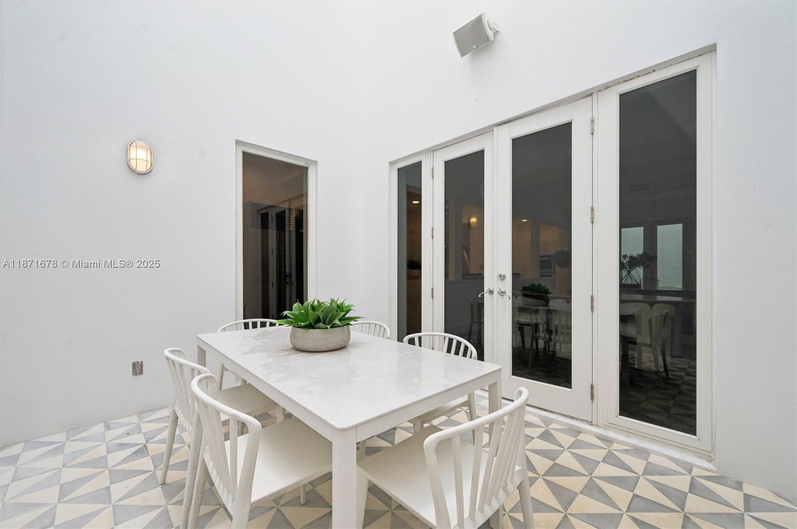 AQUA AT ALLISON ISLAND - Residential