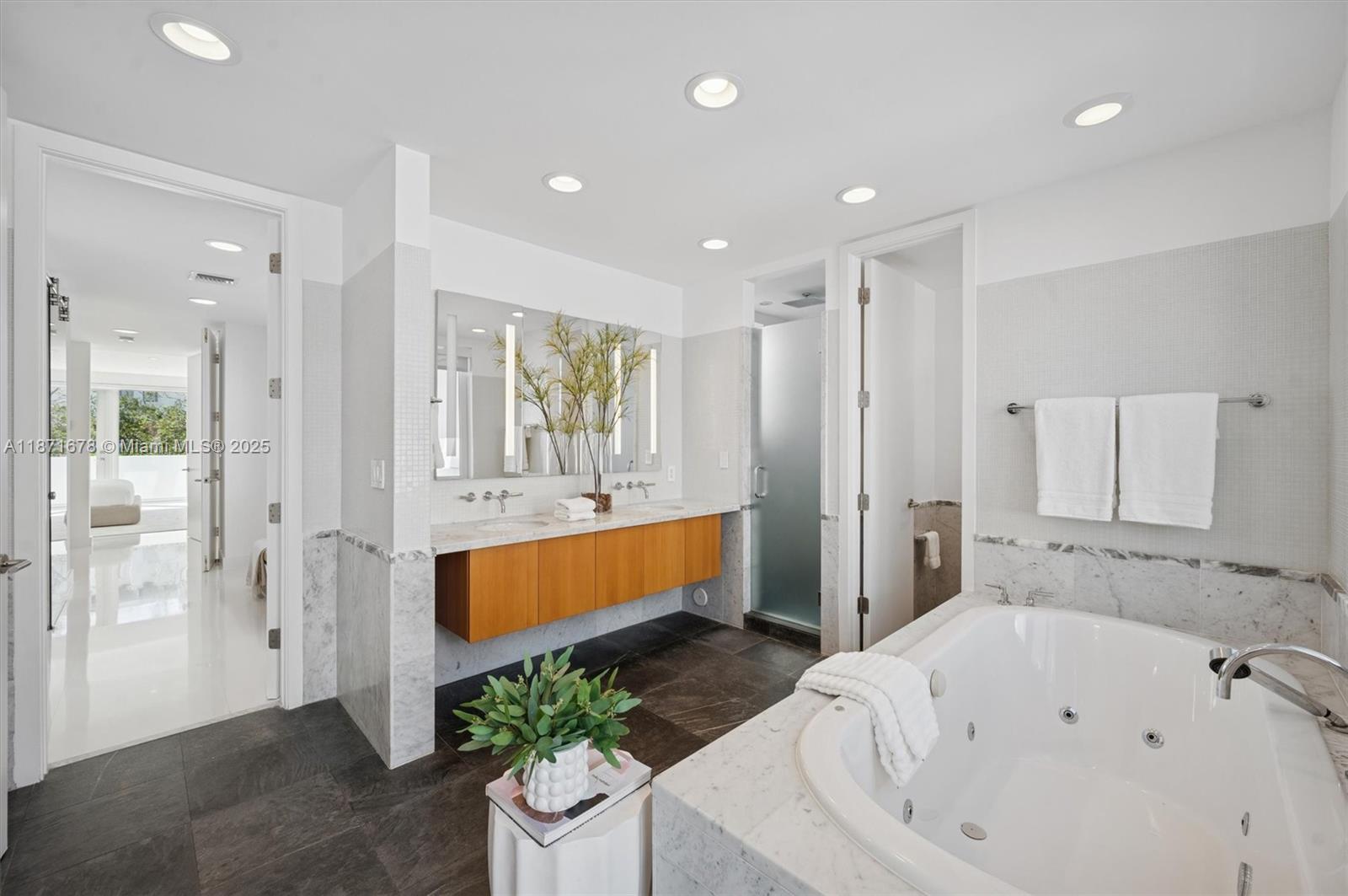 AQUA AT ALLISON ISLAND - Residential