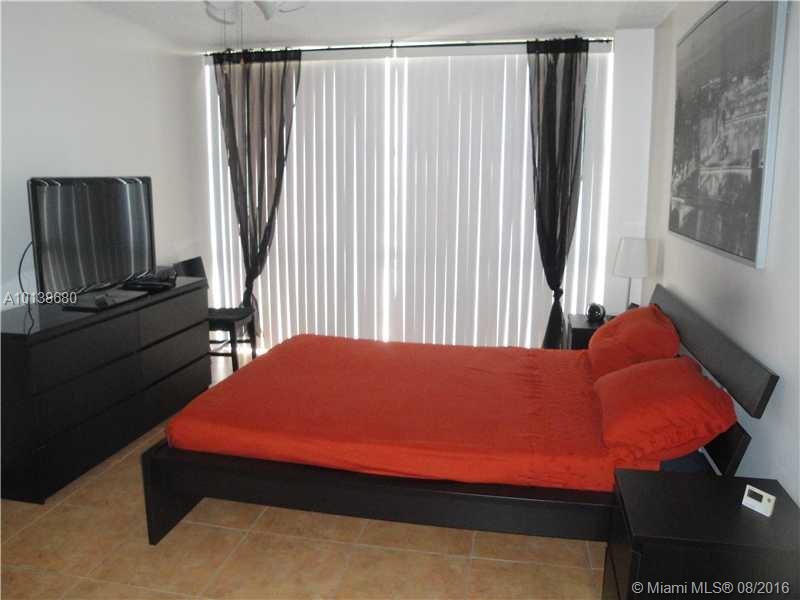 Plaza Of The Americas - Residential Lease