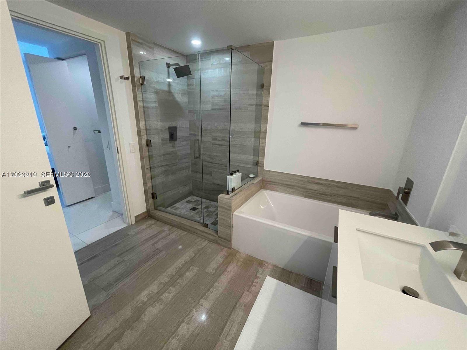 BRICKELLHOUSE CONDO - Residential