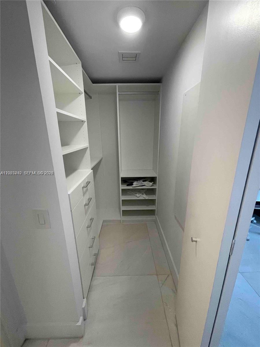 BRICKELLHOUSE CONDO - Residential