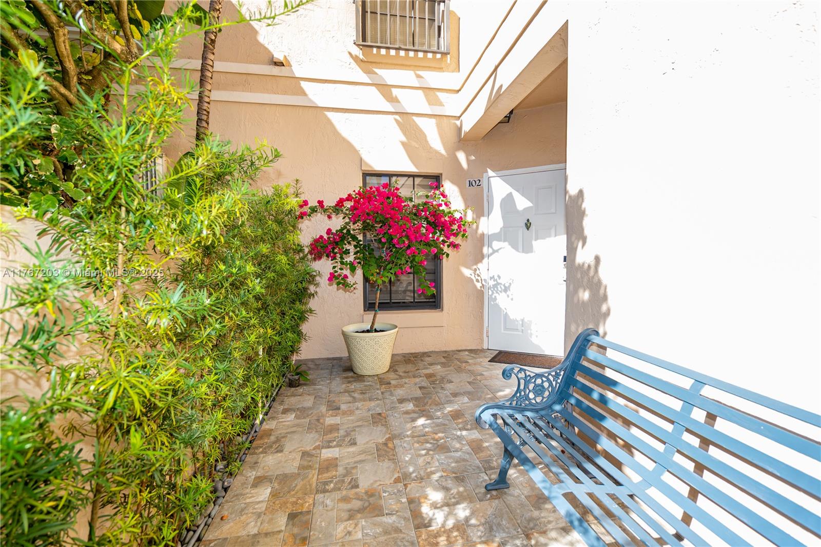 LAS VERDES CONDO - Residential