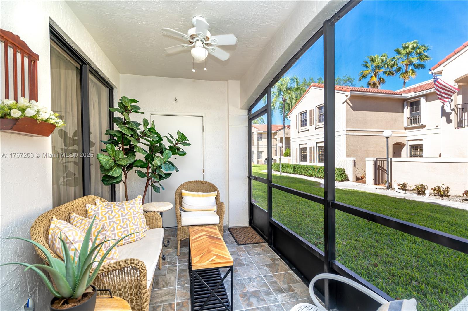 LAS VERDES CONDO - Residential