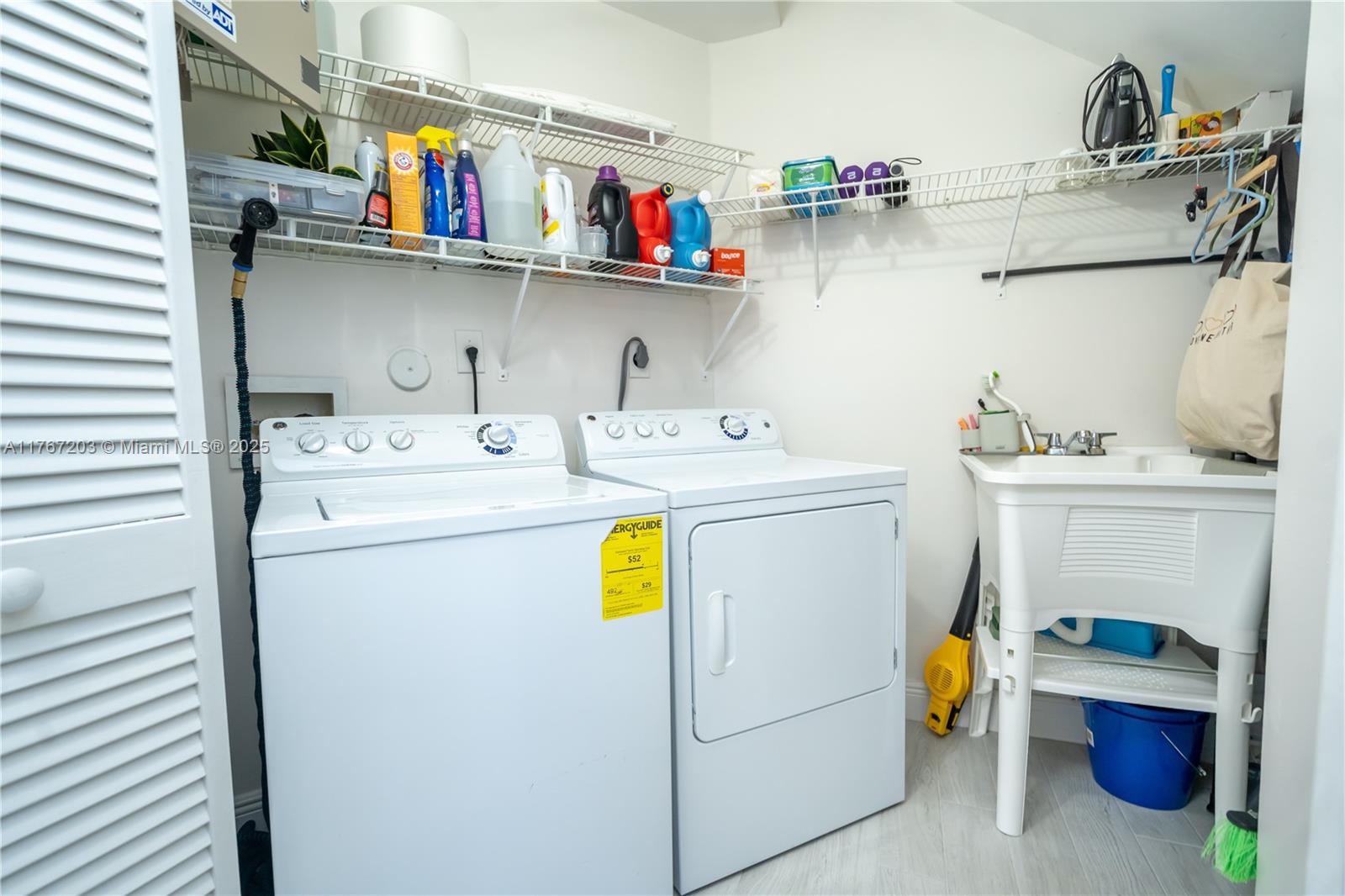 LAS VERDES CONDO - Residential