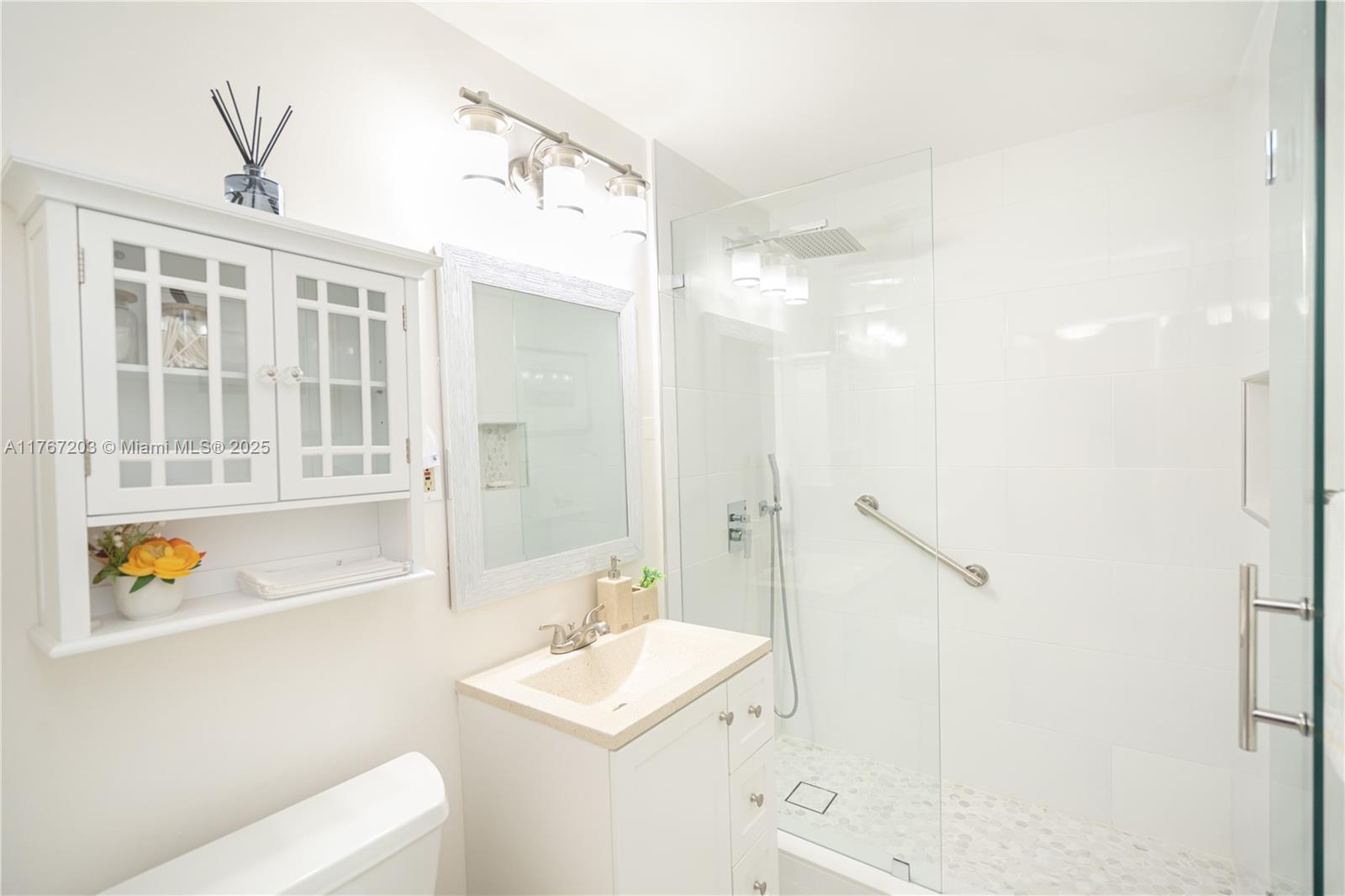 LAS VERDES CONDO - Residential