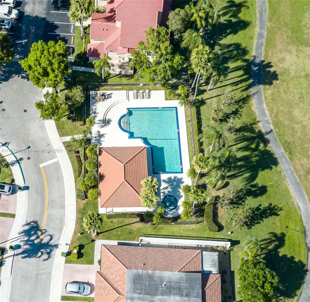 LAS VERDES CONDO - Residential