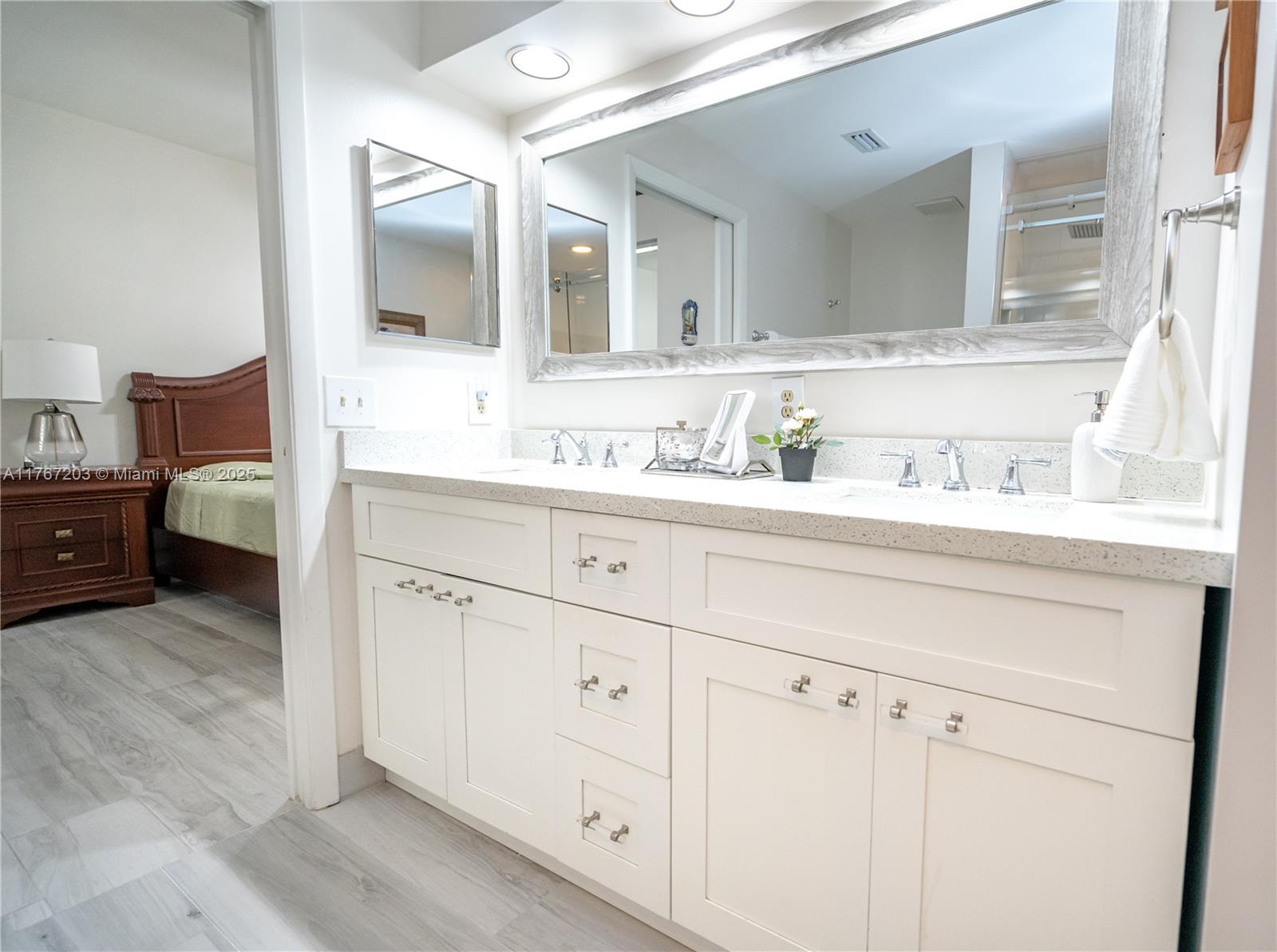 LAS VERDES CONDO - Residential