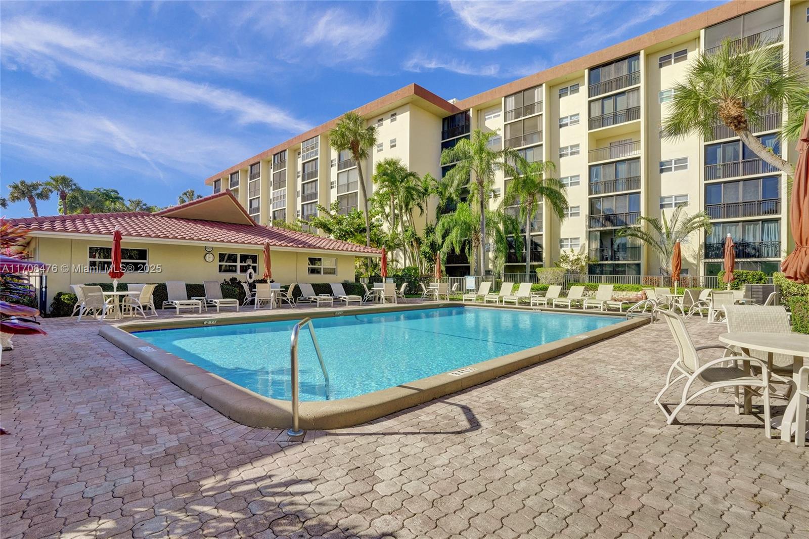 GARDEN-AIRE VILLAGE SOUTH - Residential