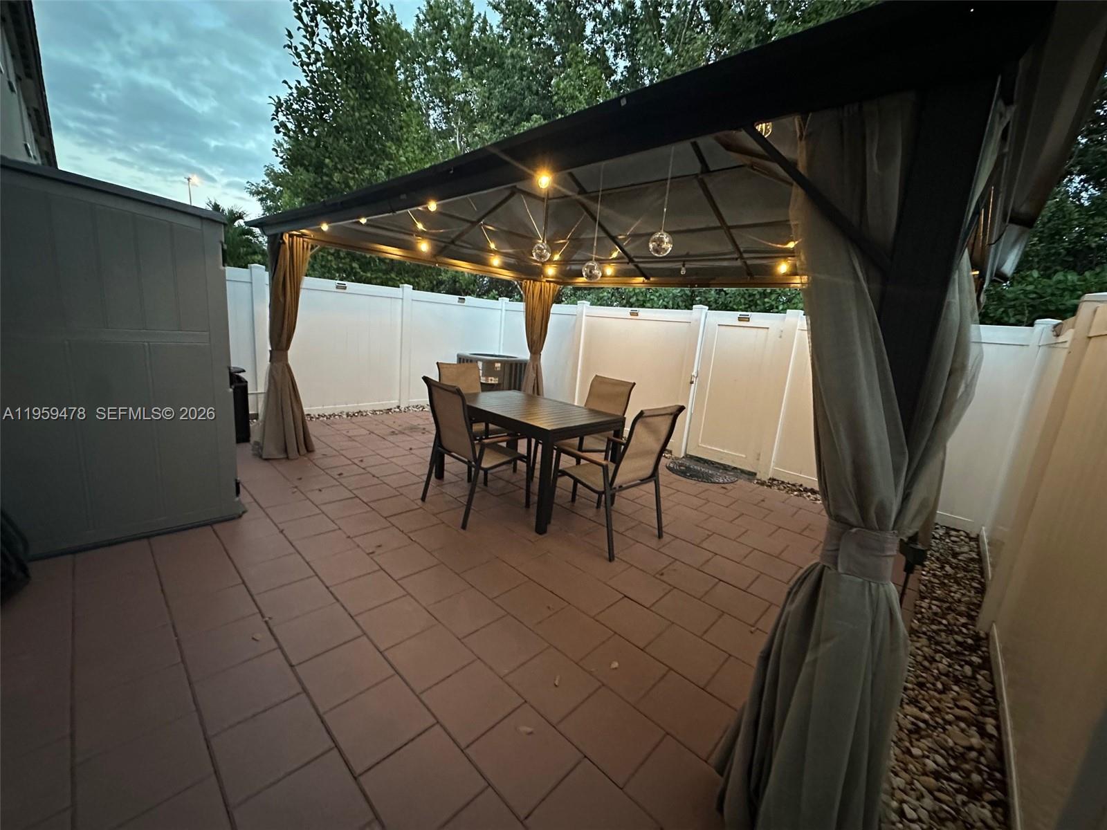 AQUABELLA SECTION TWO - Residential