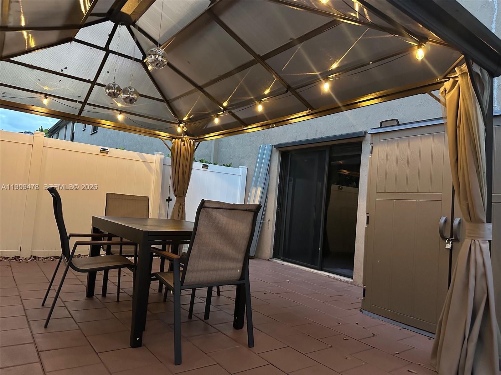 AQUABELLA SECTION TWO - Residential