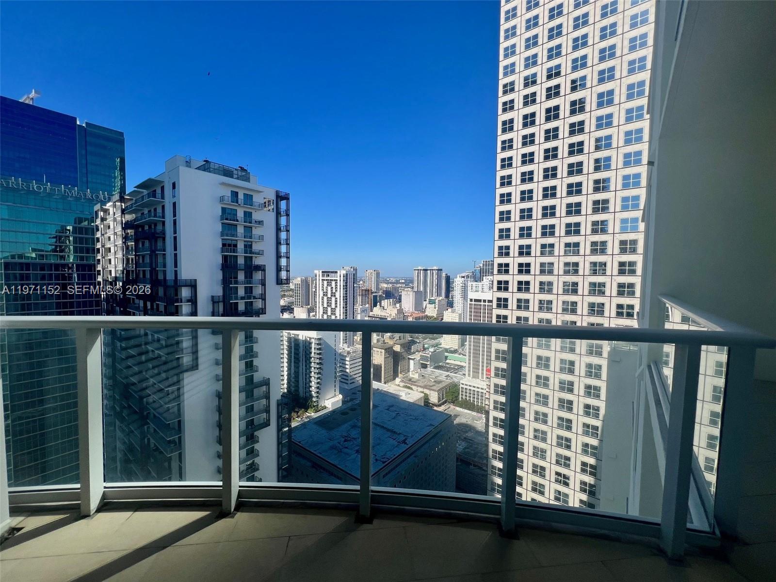 MET 1 CONDO - Residential