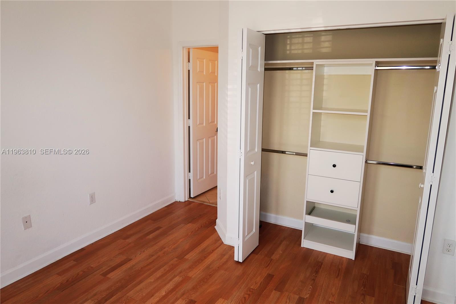 SILVER PALM EAST - Residential