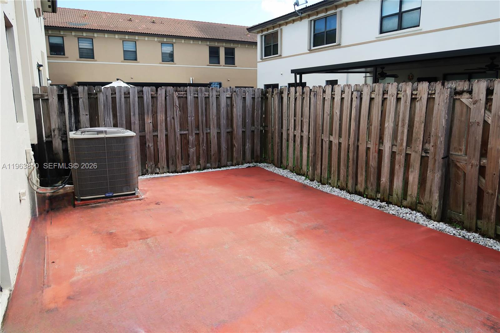 SILVER PALM EAST - Residential