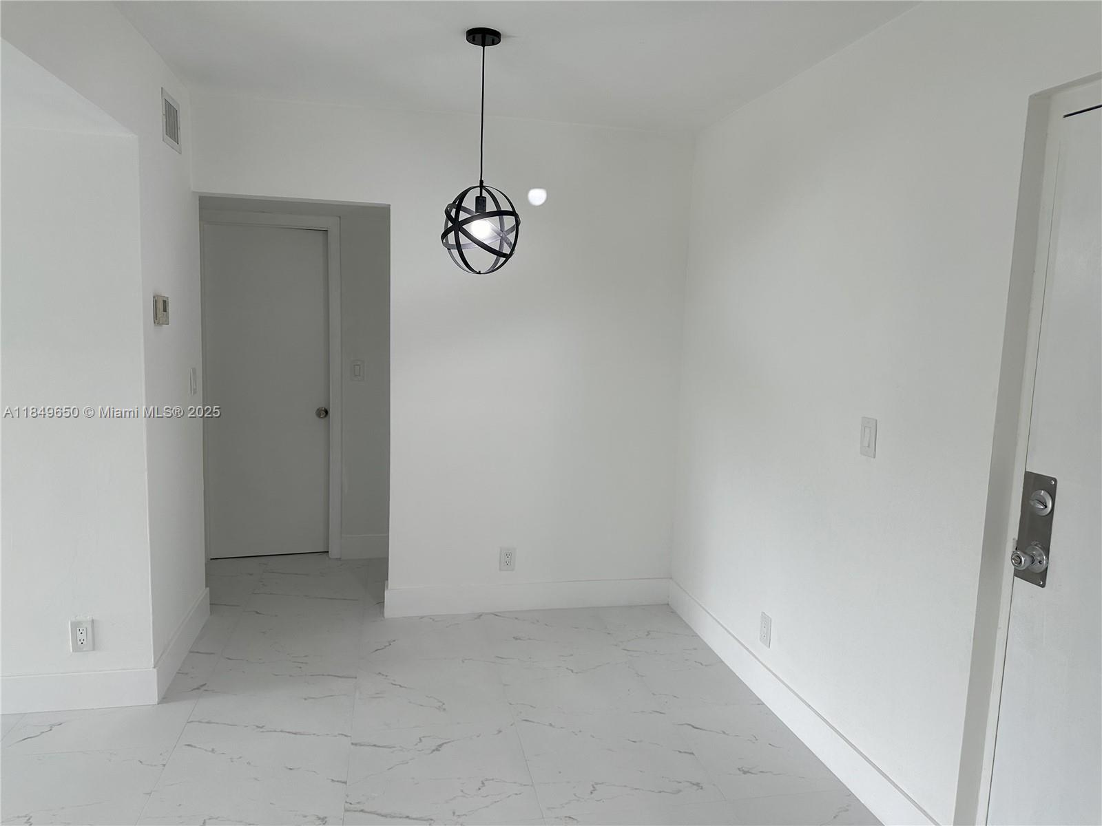 450 NW 20th St 1020