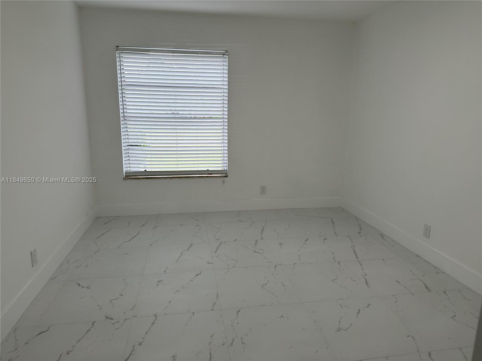 CASA DEL RIO CONDO - Residential