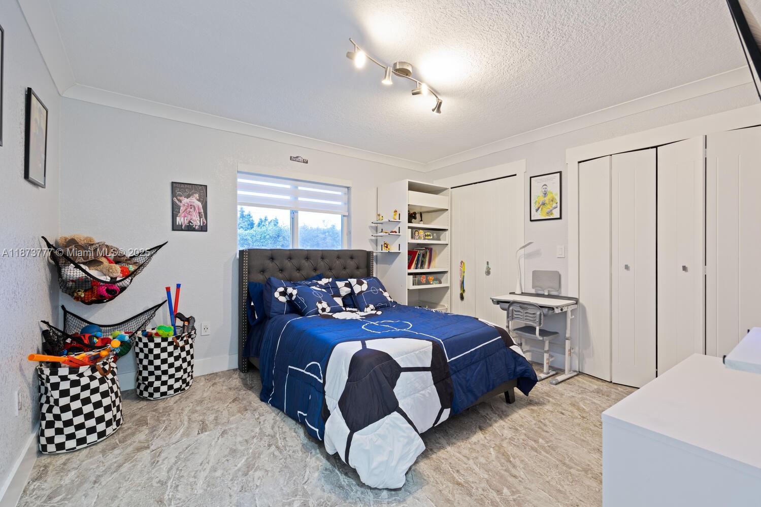 Redland - Residential