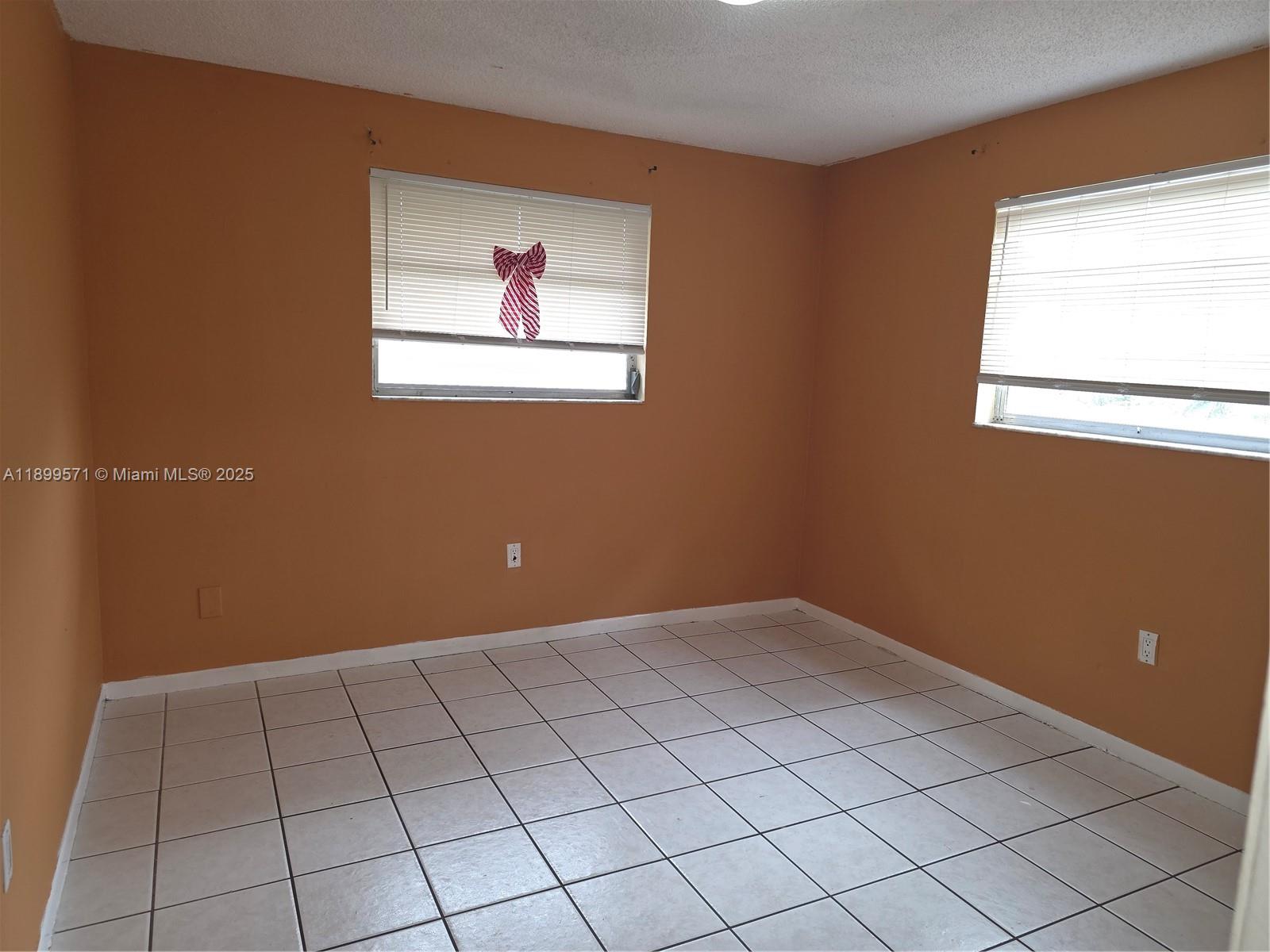 WINONA PARK - Residential Income