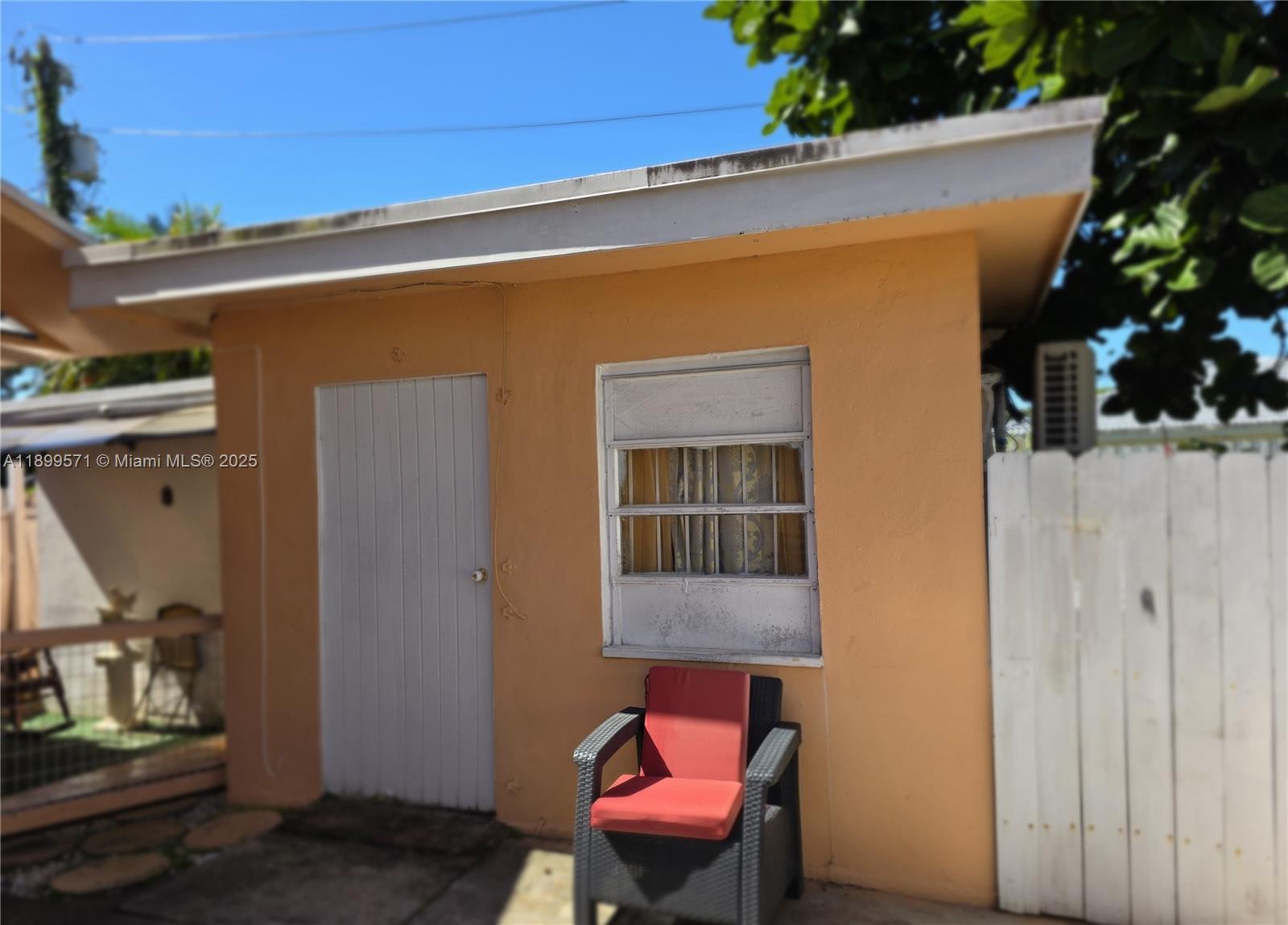 WINONA PARK - Residential Income