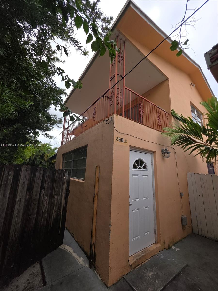 WINONA PARK - Residential Income