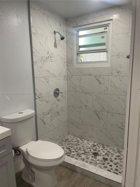 841 N 69th Ave Hollywood FL 33024