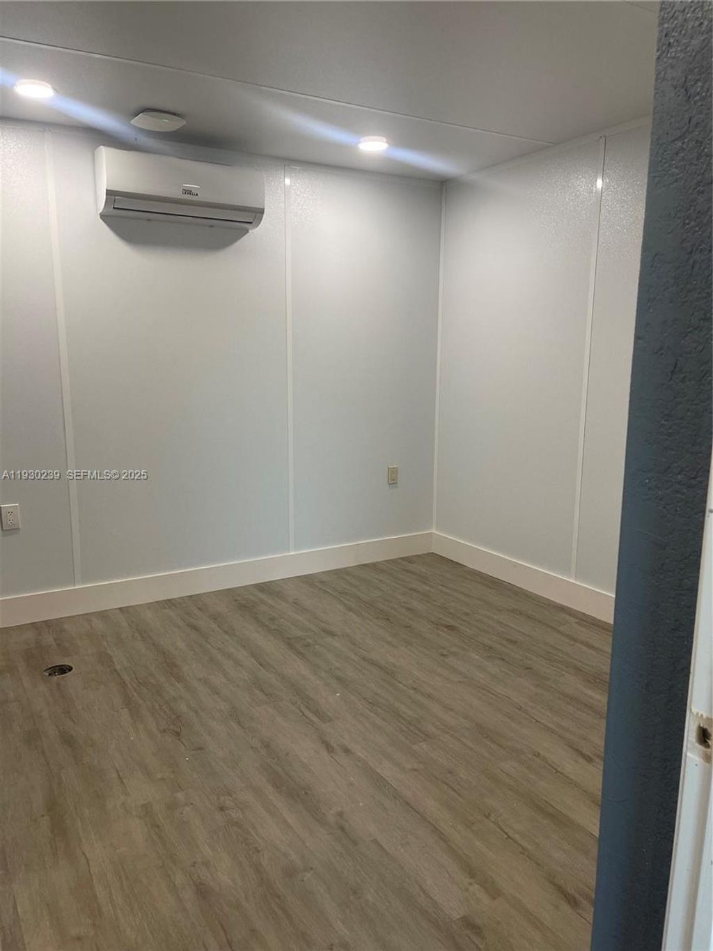 Photo of 841 N 69th Ave, Hollywood, FL 33024 (MLS # A11930239)