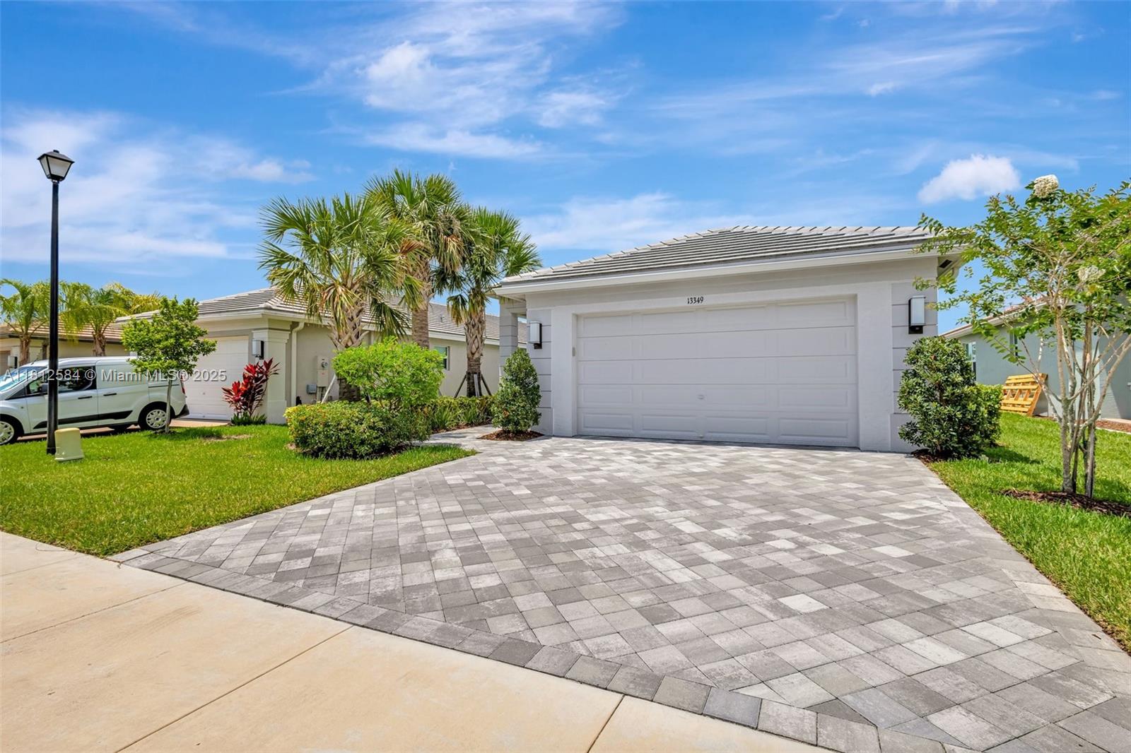 Valencia Grove - Residential