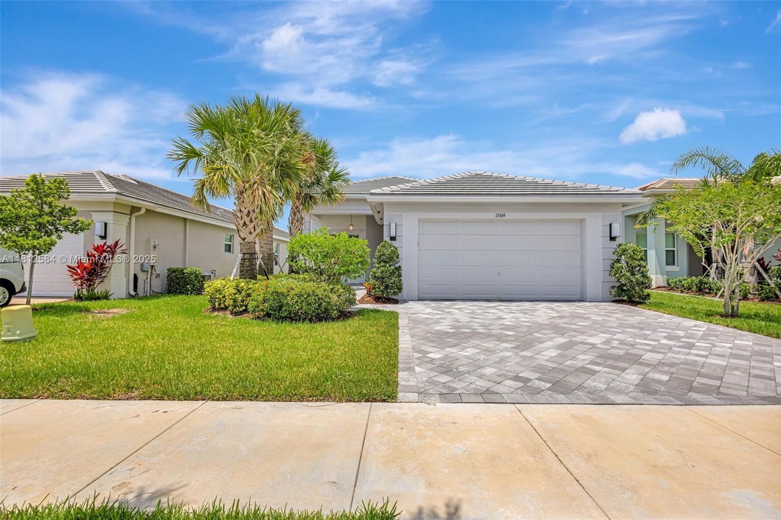 Valencia Grove - Residential