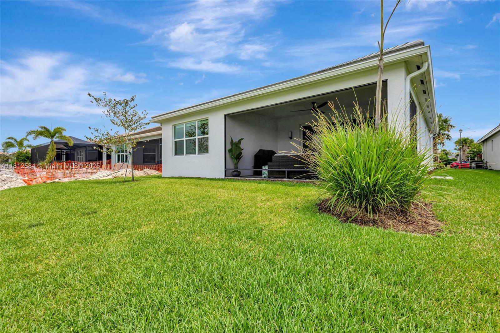 Valencia Grove - Residential