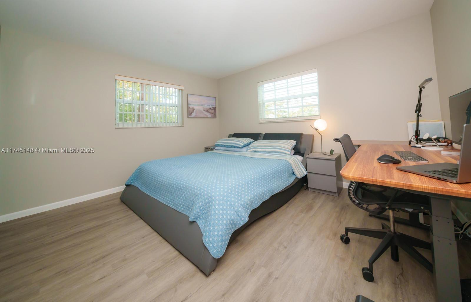 TENNIS CLUB WINGFIELD CON - Residential