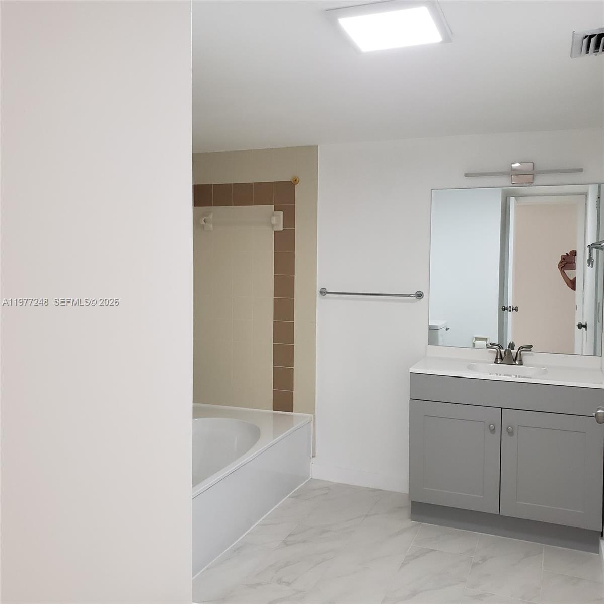 HALLANDALE GARDENS CONDO - Residential Lease