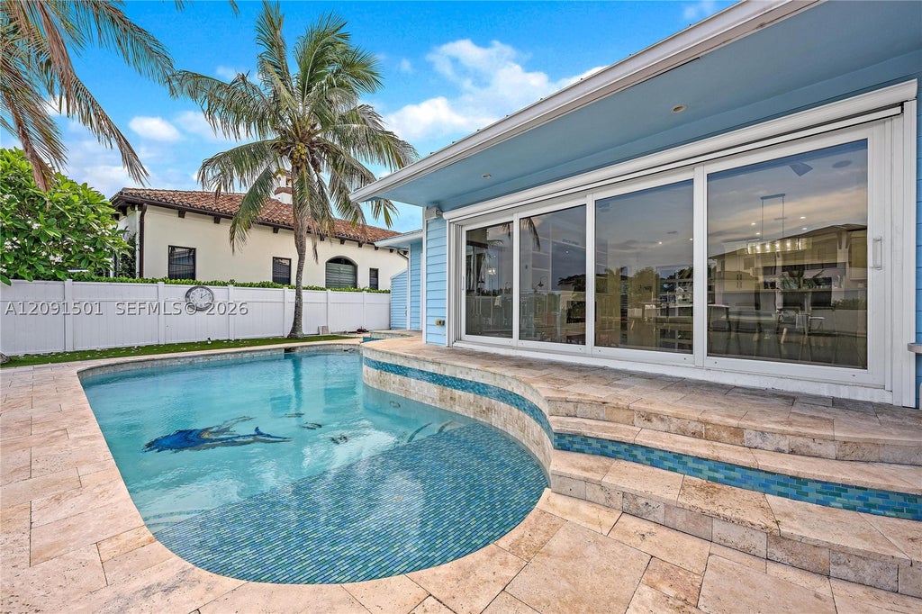 Photo of 11360 W Teach Rd, Palm Beach Gardens, FL 33410 (MLS # A12091501)