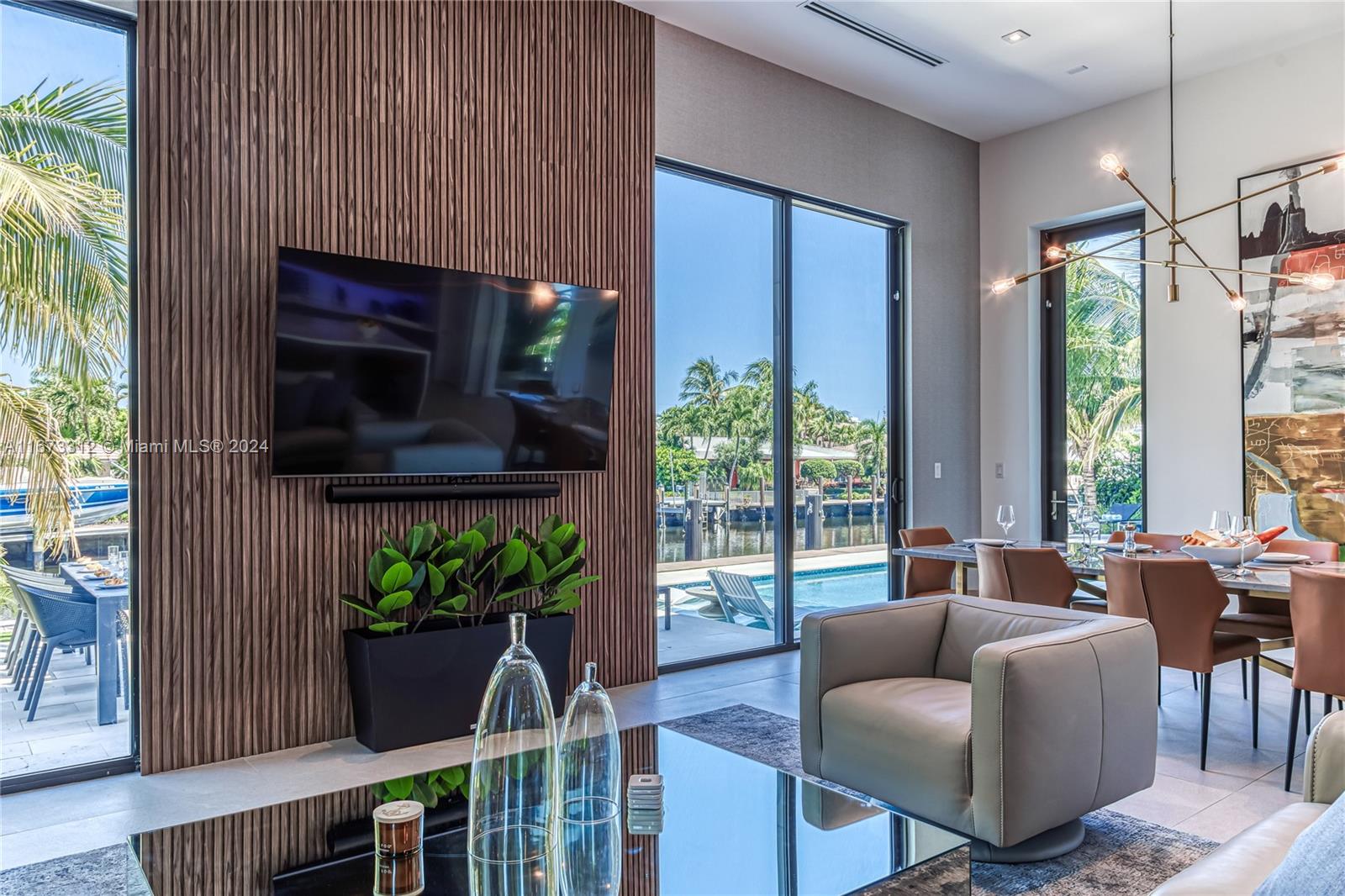 CORAL RIDGE COUNTRY CLUB - Residential Lease