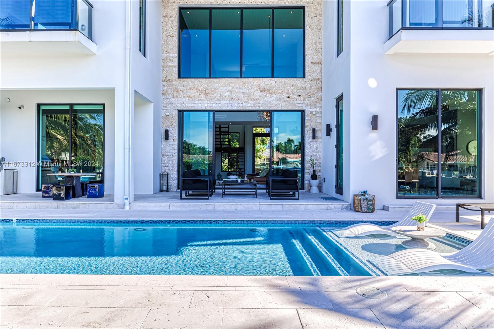 CORAL RIDGE COUNTRY CLUB - Residential Lease